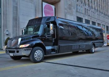 Best 5 Reasons to Rent Oakville Party Bus