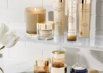 Illuminating the Complexion: The Science of the Revitalizing Moisturizer